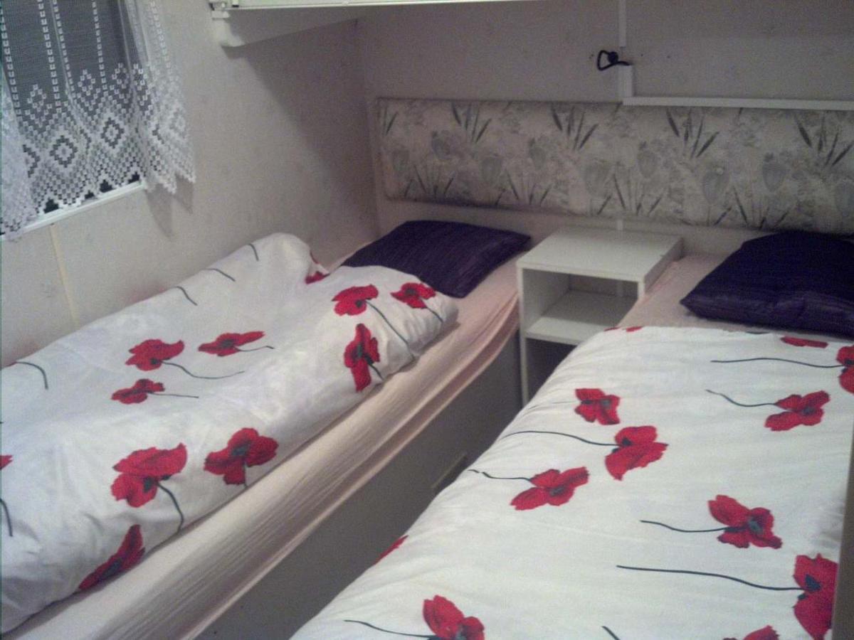 Mobilni Dum U Goldy Hotel Ceska Skalice Ngoại thất bức ảnh