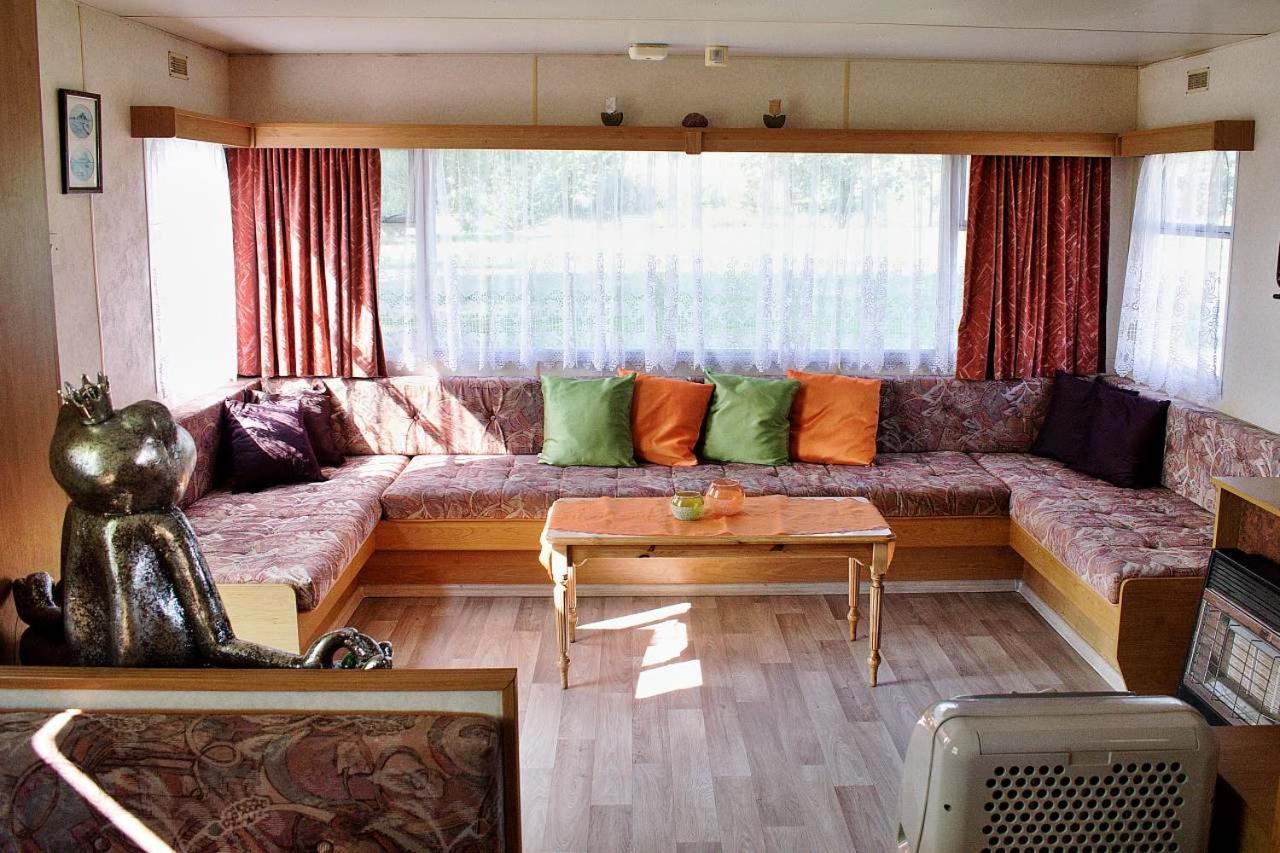 Mobilni Dum U Goldy Hotel Ceska Skalice Ngoại thất bức ảnh